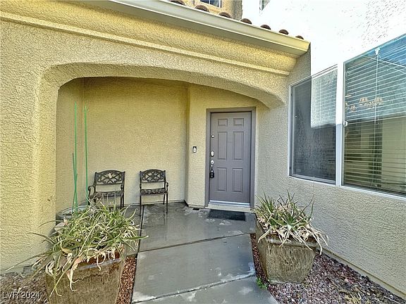 2nd image of 8621 Echo Grande Dr