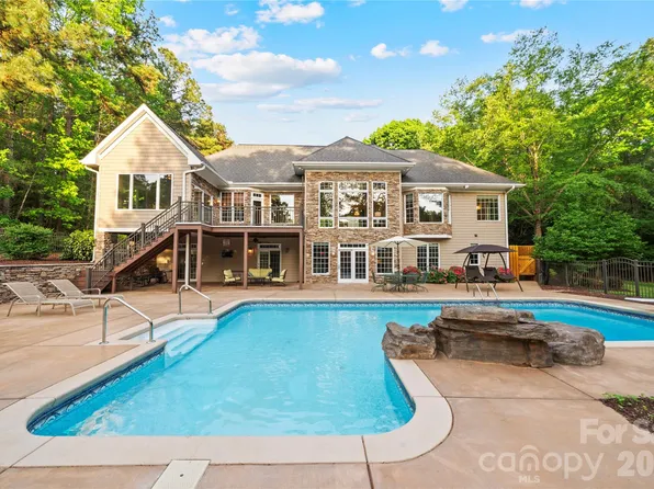 1549 Lillys Bridge Rd, Mount Gilead, NC 27306