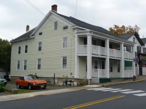 8 Main St, High Bridge, NJ 08829
