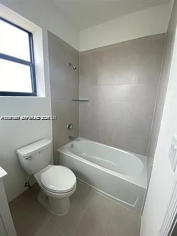 575 NE 208th Ter #575 — Photo 30
