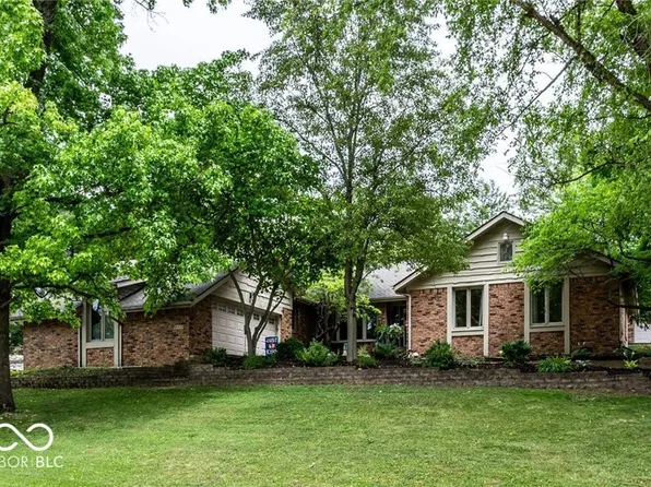 8535 Hunting Trl, Indianapolis, IN 46217