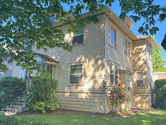 2nd image of 205 NW 11th St #5-534-01