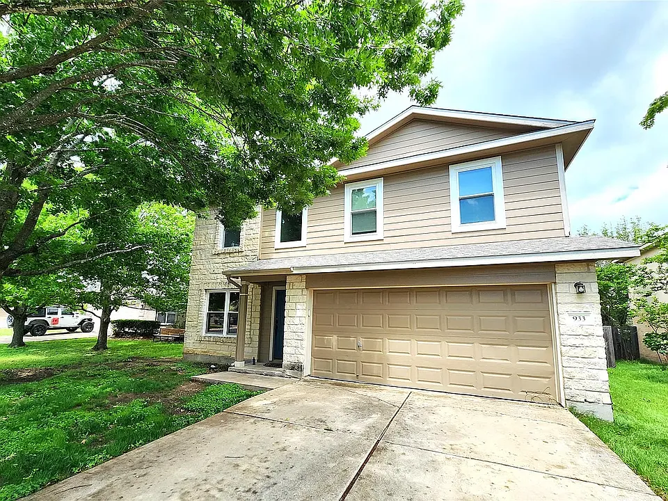 933 Meadow Ridge Loop