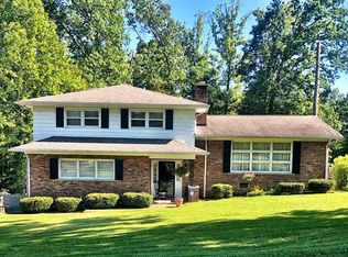 2008 Somerset Ln, Oak Hill, WV 25901