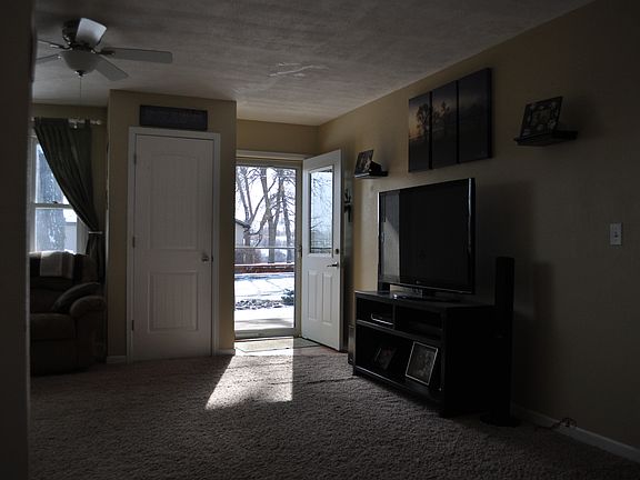 5th image of 90 W Brock St