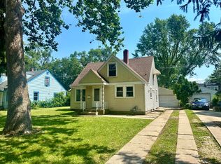 1942 E Pine St, Kankakee, IL 60901