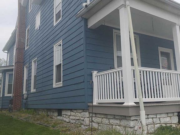 2nd image of 117 W Washington Ave