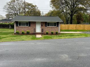 9 Elaine Ct, Taylors, SC 29687