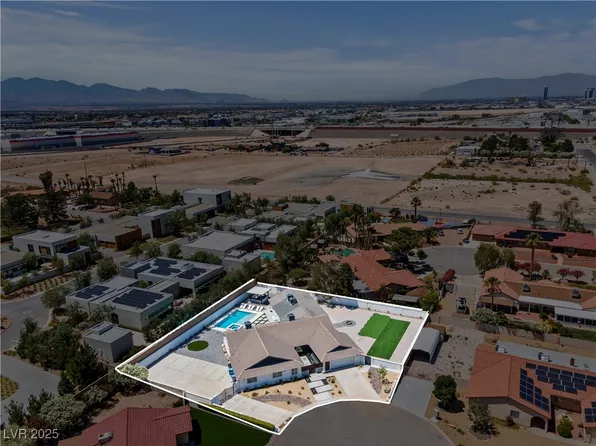 6971 Arville St, Las Vegas, NV 89118