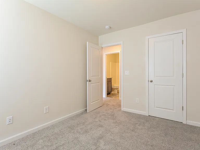 144 Valley Creek Dr — Photo 13