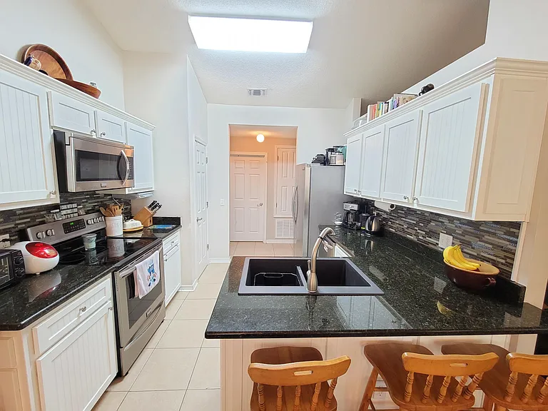 7399 Olympia St — Photo 20