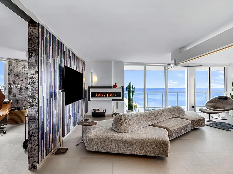 6365 Collins Ave #2301 — Photo 3