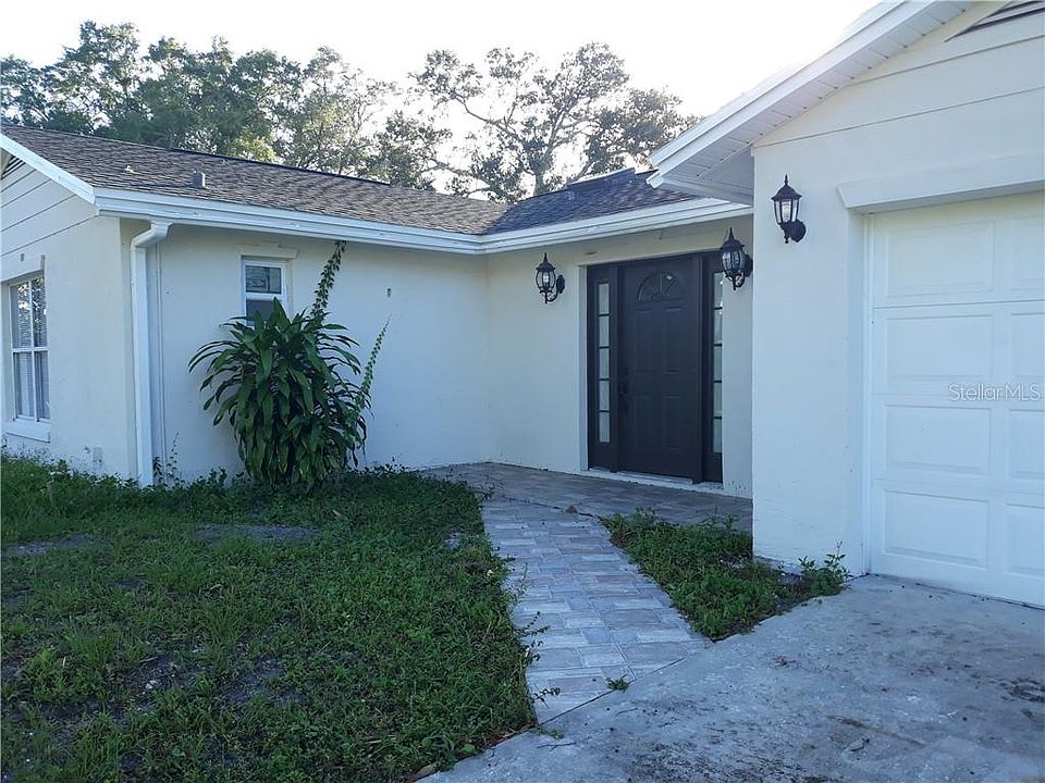 1st image of 5048 N Woodcrest Dr