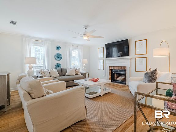 5th image of 21020 Meadowbrook Dr