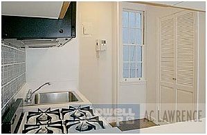 3rd image of 234 E 89th St