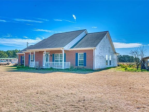 5th image of 441 Weaver Rd