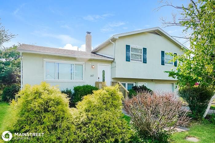 1st image of 307 E Royal Forest Blvd