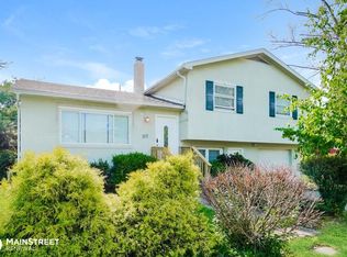 307 E Royal Forest Blvd, Columbus, OH 43214