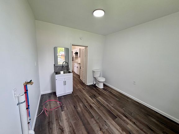 5th image of 441 E Weidman St