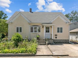 101 Arlington Ave, Warren, RI 02885