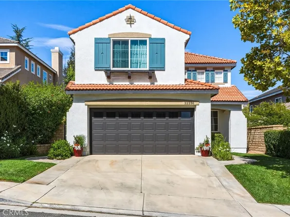 32236 Big Oak Ln, Castaic, CA 91384