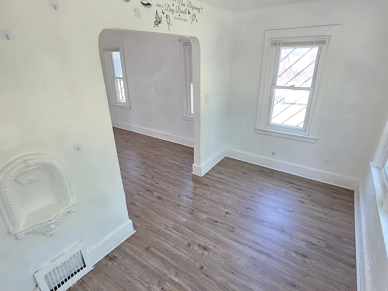 15760 Littlefield St — Photo 12