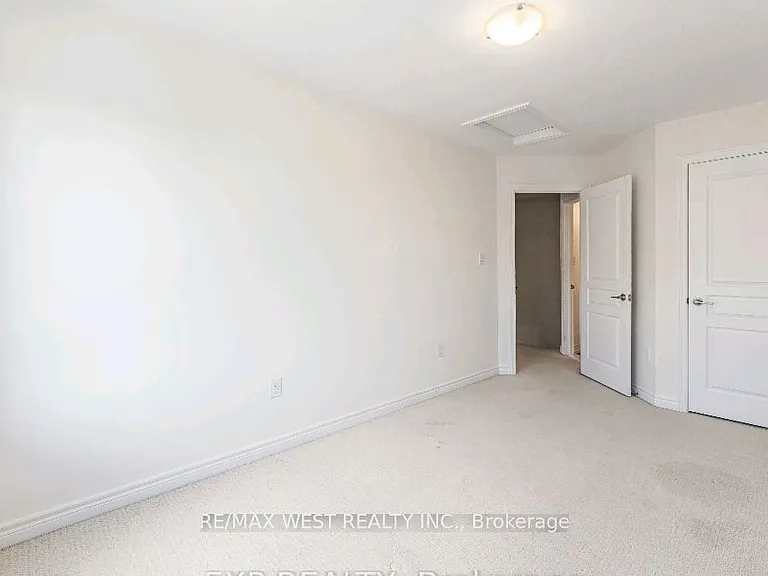 515 Winston Rd #25 — Photo 24