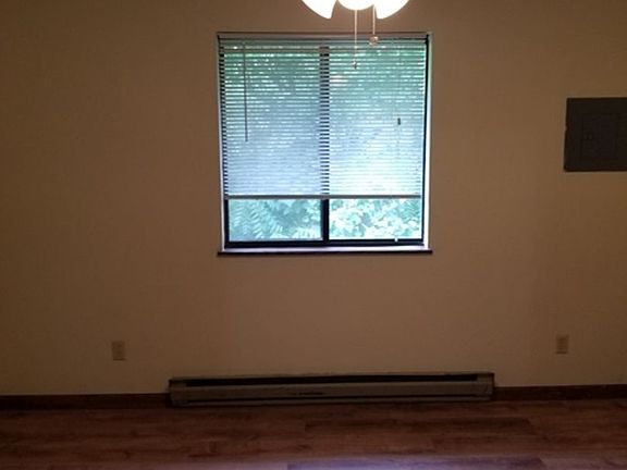 5th image of 1223 Noah Dr APT 4