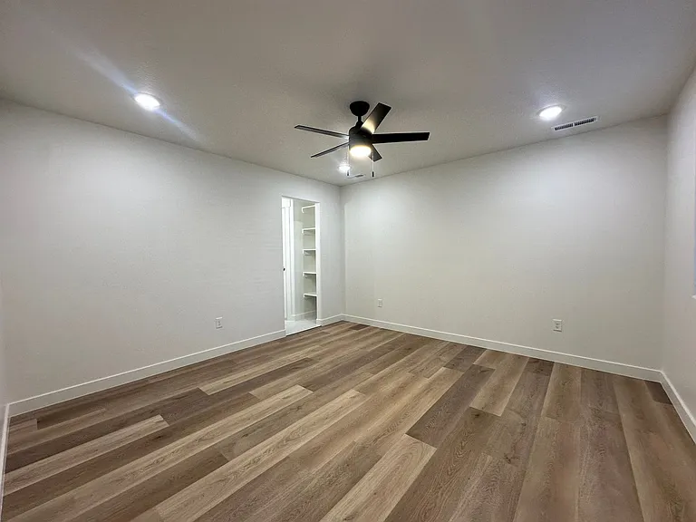 3917 Hawks Landing Loop — Photo 11