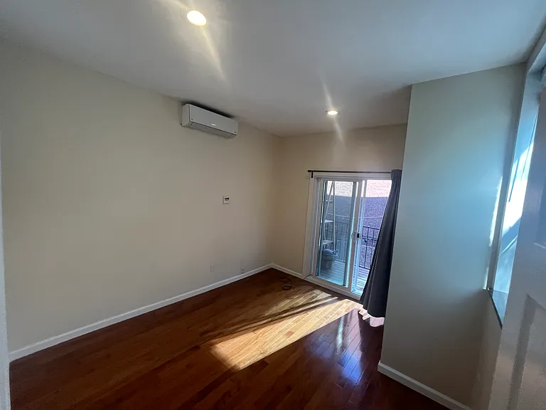 117 N 21st St #2-R — Photo 4