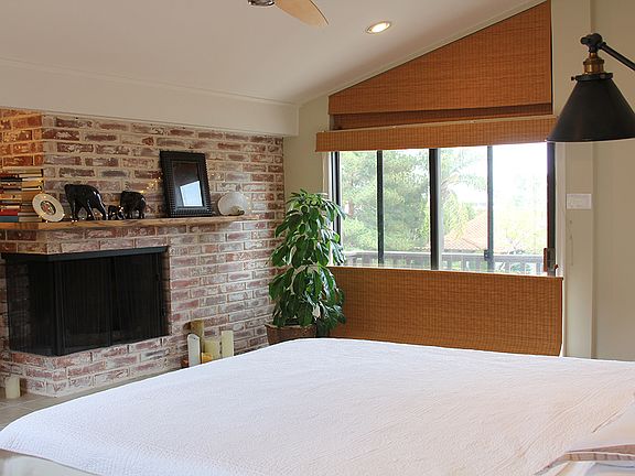 3rd image of 3529 Bayberry Ln