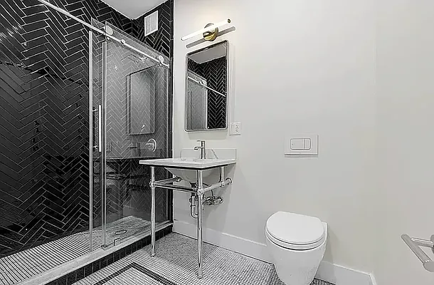 Rented by REAL New York | media 12