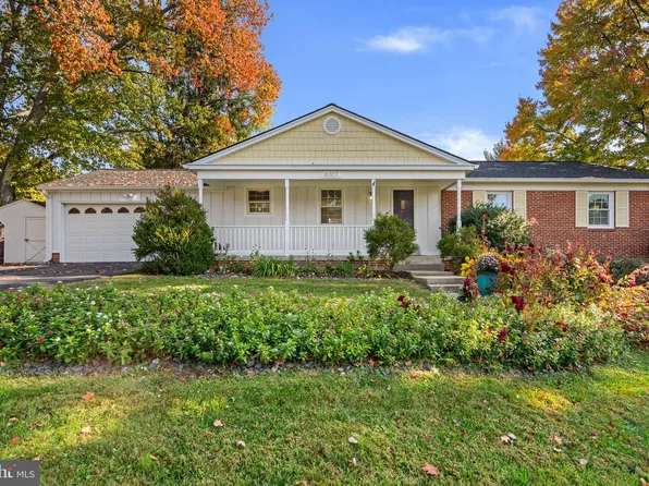 16307 Deer Lake Rd, Rockville, MD 20855