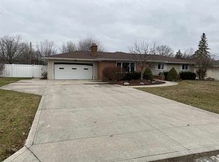 6835 Lamont Dr, Fort Wayne, IN 46835