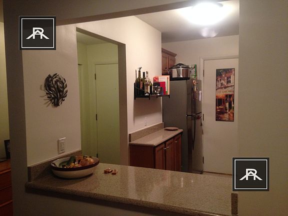 5th image of 800 Centre St #101