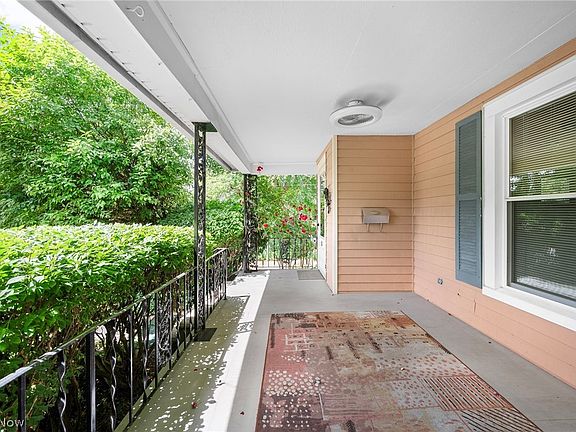 2nd image of 58 W Washington St