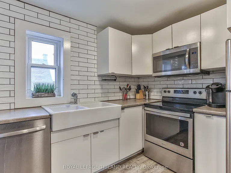 918 William St #UPPER — Photo 7