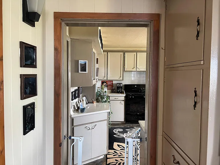 8 Garnet Ave — Photo 17