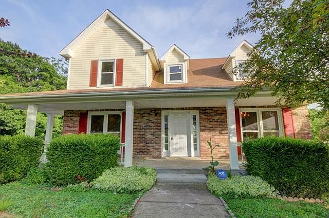 1st image of 3110 Larson Ln