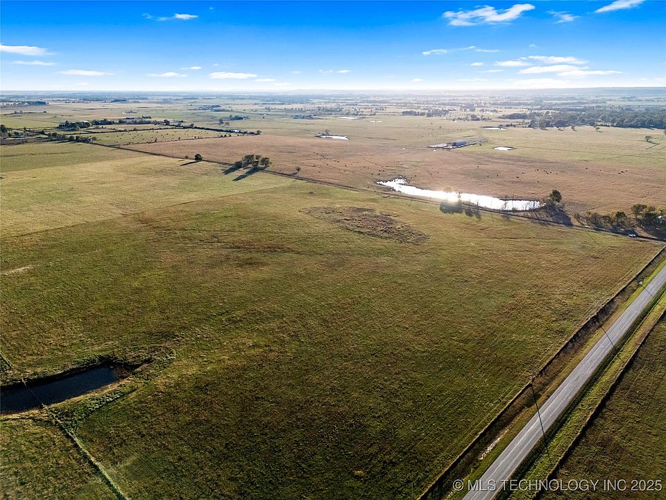 1st image of 3 E 330th Rd