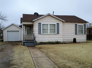 1024 E Liveoak St, Altus, OK 73521