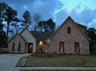 417 Glendale Pl, Brandon, MS 39047