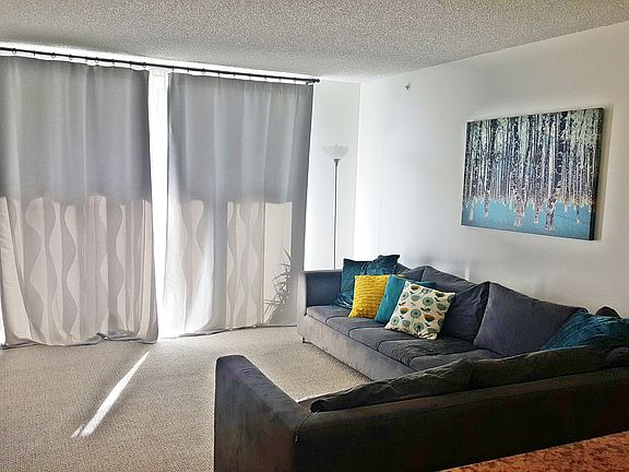4th image of 1155 Brickell Bay Dr APT 403