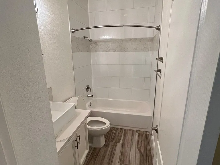 101 Casella Ct — Photo 16