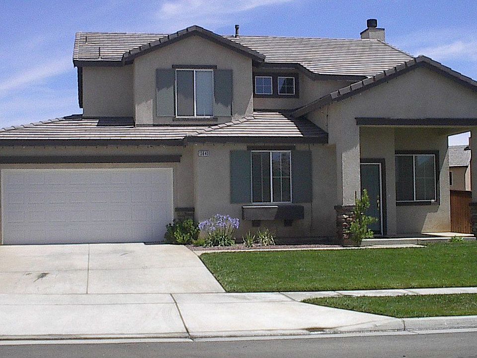 2005, 4BD, 3-1/2 Bath, 3 Car Gar