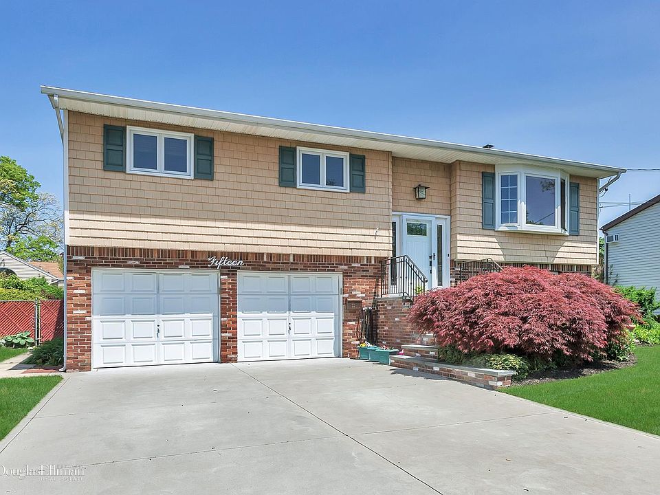 1st image of 15 Columbine Ave