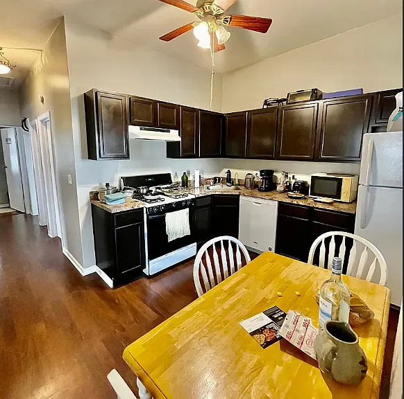 3848 W Roscoe St #1 — Photo 5