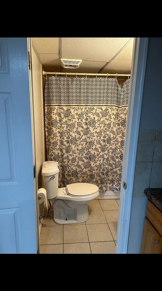724 E Chester Pike — Photo 4