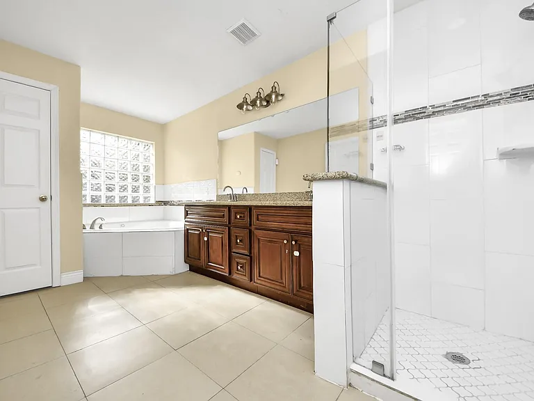 5618 Painted Trail Dr — Photo 14