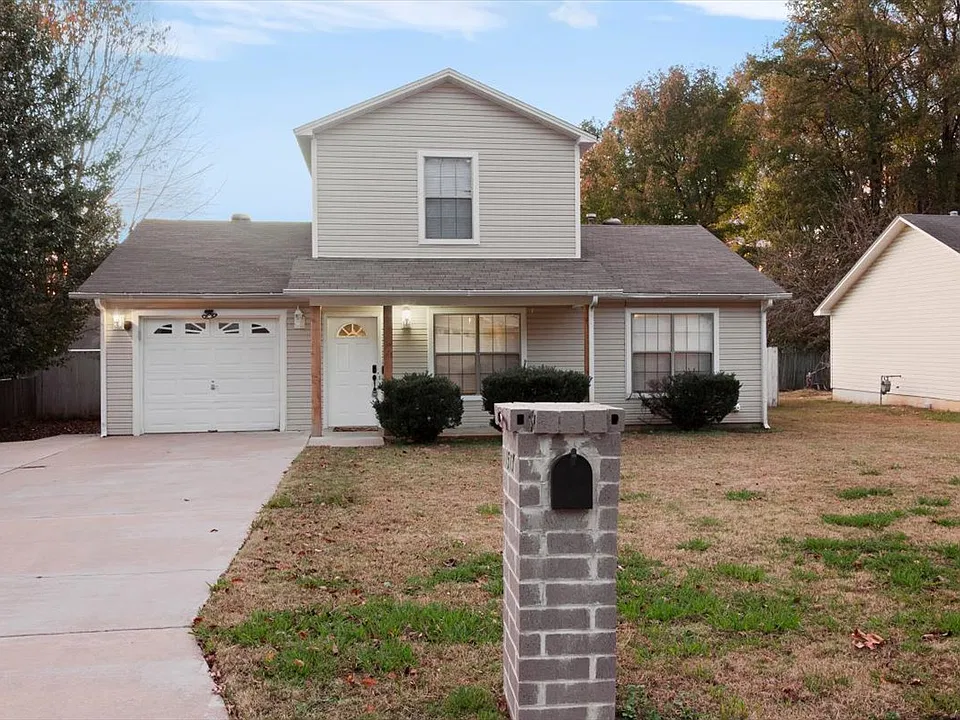 1513 Noah Ct